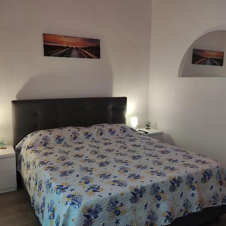Tra Il Mare E Il Borgo - Pulsano Apartment ภายนอก รูปภาพ